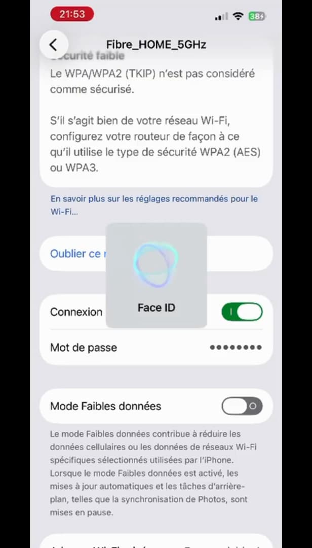 Mot de passe Wi-Fi affiché en clair sur iPhone avec l'option Copier