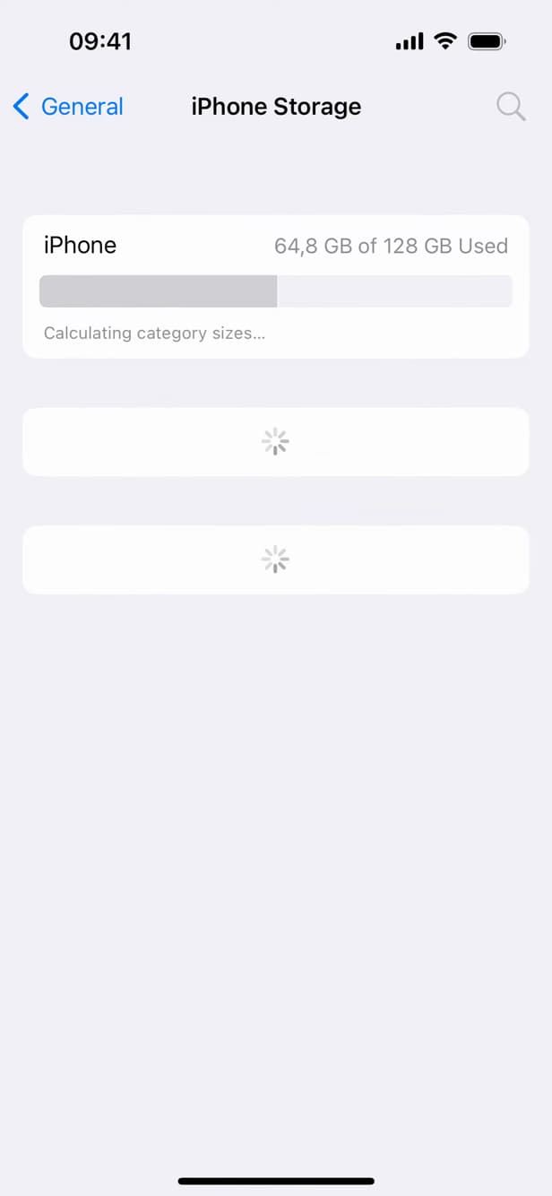 Écran Stockage iPhone avec la liste des applications dont WhatsApp